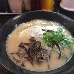 博多ラーメン 一豚屋 - ラーメン550円