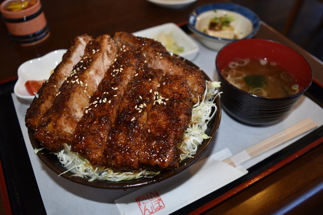 山ぼたん 岡谷 とんかつ 食べログ