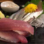 Toyo hachi - 秋刀魚の刺身