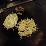 京都 下町のお好み焼き 昌・べた焼きの専門店 - イカスジ玉べた焼き