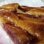 Patisserie Ravi,e relier - タルト・アラカルト プルーン