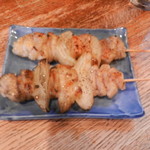 立ち魚 - 鳥串焼き（コーチン皮）