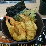 無添くら寿司 韮崎店 - すしやの天丼
                                結構食べ応え有り、CP良し
                                2016.7