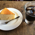 Teuchi Soba Seiryuuan - チーズスフレとアイスコーヒー