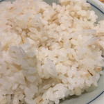 しずる - 麦ご飯(おかわり自由)