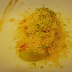 赤海老とぶどう　フォアグラパウダー