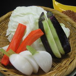 しゃかりき - 旬野菜のざる盛り！特製味噌で♪