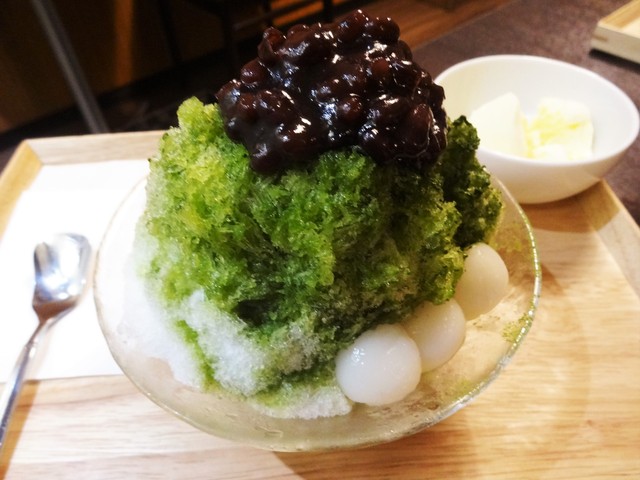 京都 アンテナショップ 丸竹夷 - 宇治金时 750円   バニラアイス 100