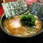 家系ラーメン とらきち家 - 