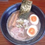 麺屋まるか守破離  - 三獣らーめん（しお）：７８０円（税込）＋味玉半分サービス【２０１６年９月撮影】