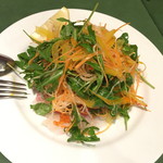 クッチーナ イタリアーナ＆ピッツェリア ズッカ - 平日限定！本格イタリアン大皿プラン（３，２００円）の『真鯛のカルパッチョ』写真は３人前２０１６年９月