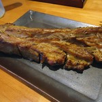 下町バル 門仲酒BAR - 「豚スペアリブ（小）」290円也。