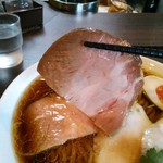 らぁ麺 紫陽花 - レアチャーシュー