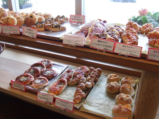 ベーカリーマーケット やずふれあい市場店 Bakery Market 郡家 パン 食べログ