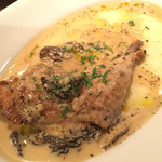 スブリデオ　レストラーレ - チキンの黄ワインソース