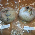 パン処 ももの木 - 【料理】くるみレーズンパン/くるみレーズンチーズパン