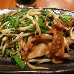 やきとりかどちゃん - （2010/9月）「ニラモツ炒め」