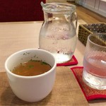 夜カフェ⑤ - 洋風チキン南蛮プレートのスープ