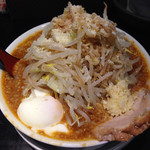 麺家 德 - カレーラーメン麺、野菜、増し  ニンニク有り