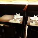 神戸牛炉窯焼ステーキ 雪月風花 北野坂 - 店内の雰囲気