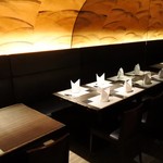 神戸牛炉窯焼ステーキ 雪月風花 北野坂 - 店内の雰囲気