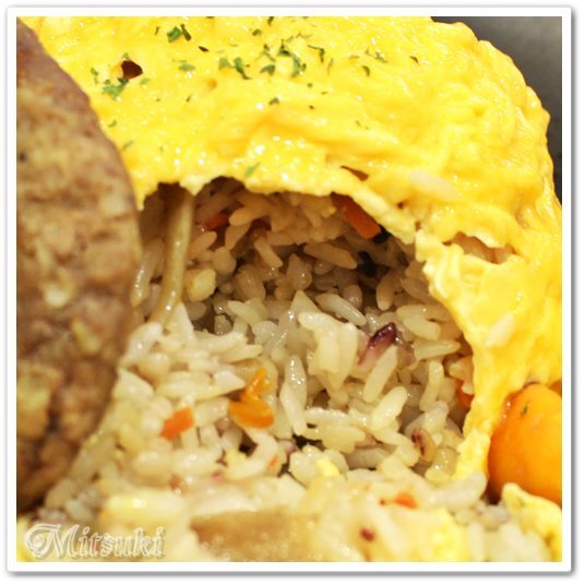 おむらいす 写真 : 【閉店】十六雑穀オムライス＆ドリア専門店 おむらいす亭 埼玉