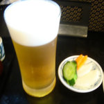 Teuchi Udon Sumita - 生ビール。泡立ちいいです。