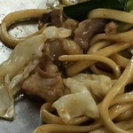 ホルモン焼きうどん 一力 - ホルモン焼きうどん