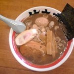 竹本商店 煮干センター アジト - 特だし煮干そば（醤油）：７４０円＋味付煮玉子：１２０円＝８６０円（税込）【２０１６年９月撮影】