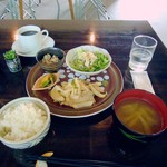 cafe 雅 - ごはん＋コーヒー。