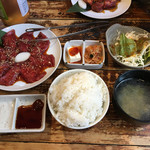 焼肉 秋葉苑 - チャックリブランチ880円