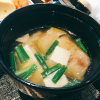 実家 くろぎ - お味噌汁のアップ