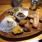 38 cafe - 16/9/4 秋鮭ハラス定食