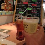 Espetalia - H.28.9.4.夜 ハイボール(メーカーズマーク) 600円税別 vs ウーロン茶 350円税別 de 乾杯♪
