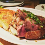 Wine厨房　tamaya suidobashi - 鴨の胸肉とフォアグラ