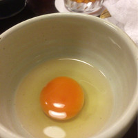 ざくろ 銀座店 - すき焼き(ランチ)に付く 生卵