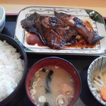 和食処 三嶋 - 本日のランチ（カレイの煮魚定食）８５０円（税込）