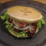 ポエポエ - 大豆ミートのパンケーキバーガー