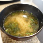 鉄板焼ダイニングKUNI - ランチの味噌汁