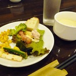 ランチサラダ　スープ