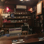 海女小屋 - 店内カウンター