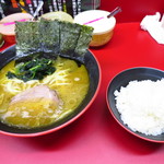 横濱家系ラーメン 勝鬨家 - 