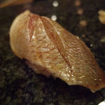 鮓 きずな - 明石産カスゴの昆布〆