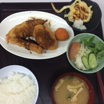 カケショク - 魚定食 ミックスフライ 500円