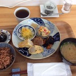 クロワッサン　マルシェ - 週替わりのマクロビ弁当イートイン