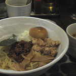 油虎 - 油虎 油そば燻製玉子のせ（数量限定）750円（小盛り200g）