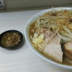 ラーメン荘 歴史を刻め - 1609 らーめん荘歴史を刻め本店 らーめん(並)@750円 ニンニク少なめ、野菜、脂マシ 