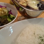 欧風カレー食堂 jizi ジジ - ナスとチーズ