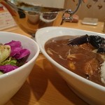 欧風カレー食堂 jizi ジジ - ライスと一緒がいいよね＾＾