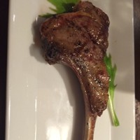 ワカヌイ グリル ダイニング バー 東京 - お通し　ラムチョップ